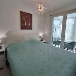 דירה Sleeps 4 With Garden, Walking Distance To Beaches מאנדליה-לה-נאפול